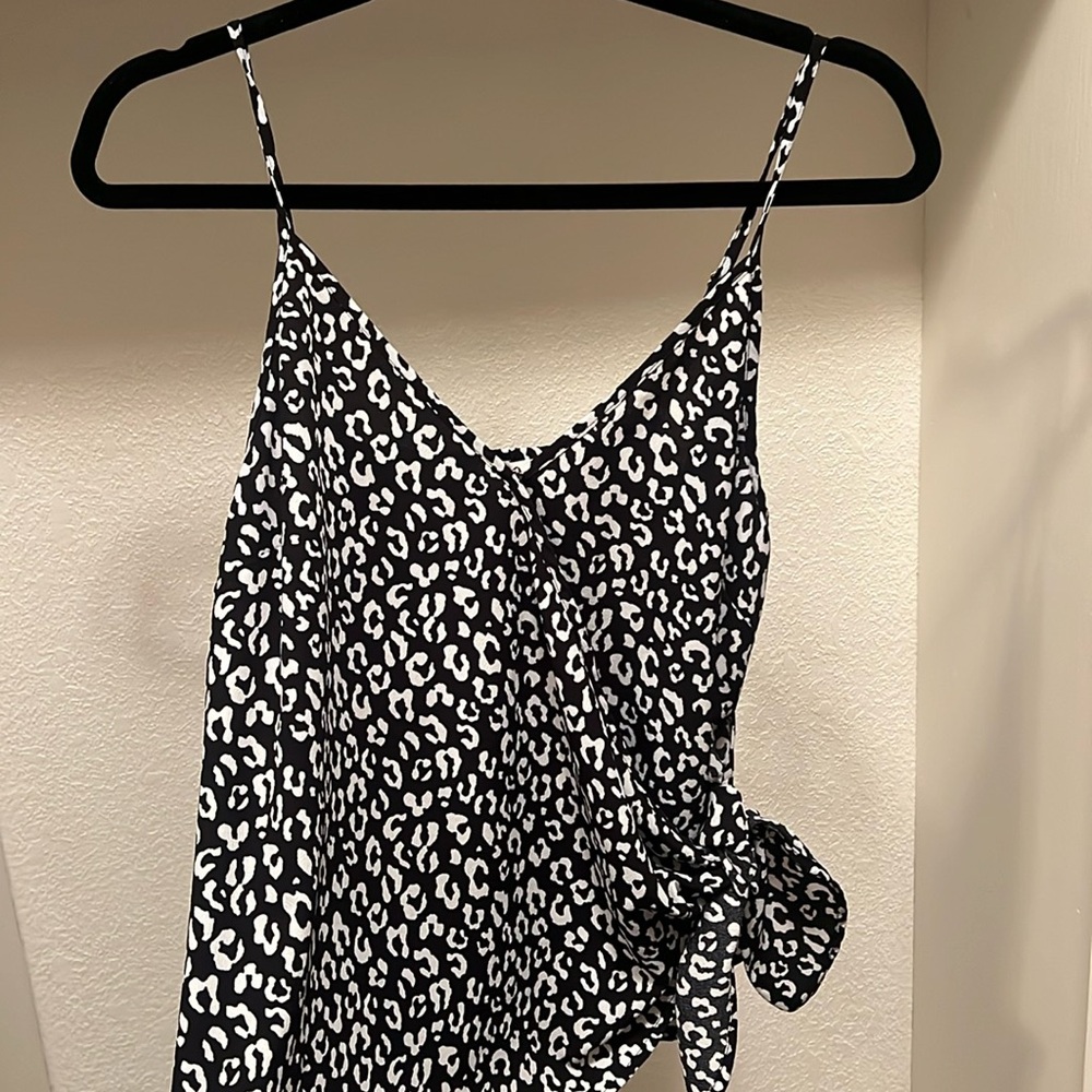Black cheetah tie tank